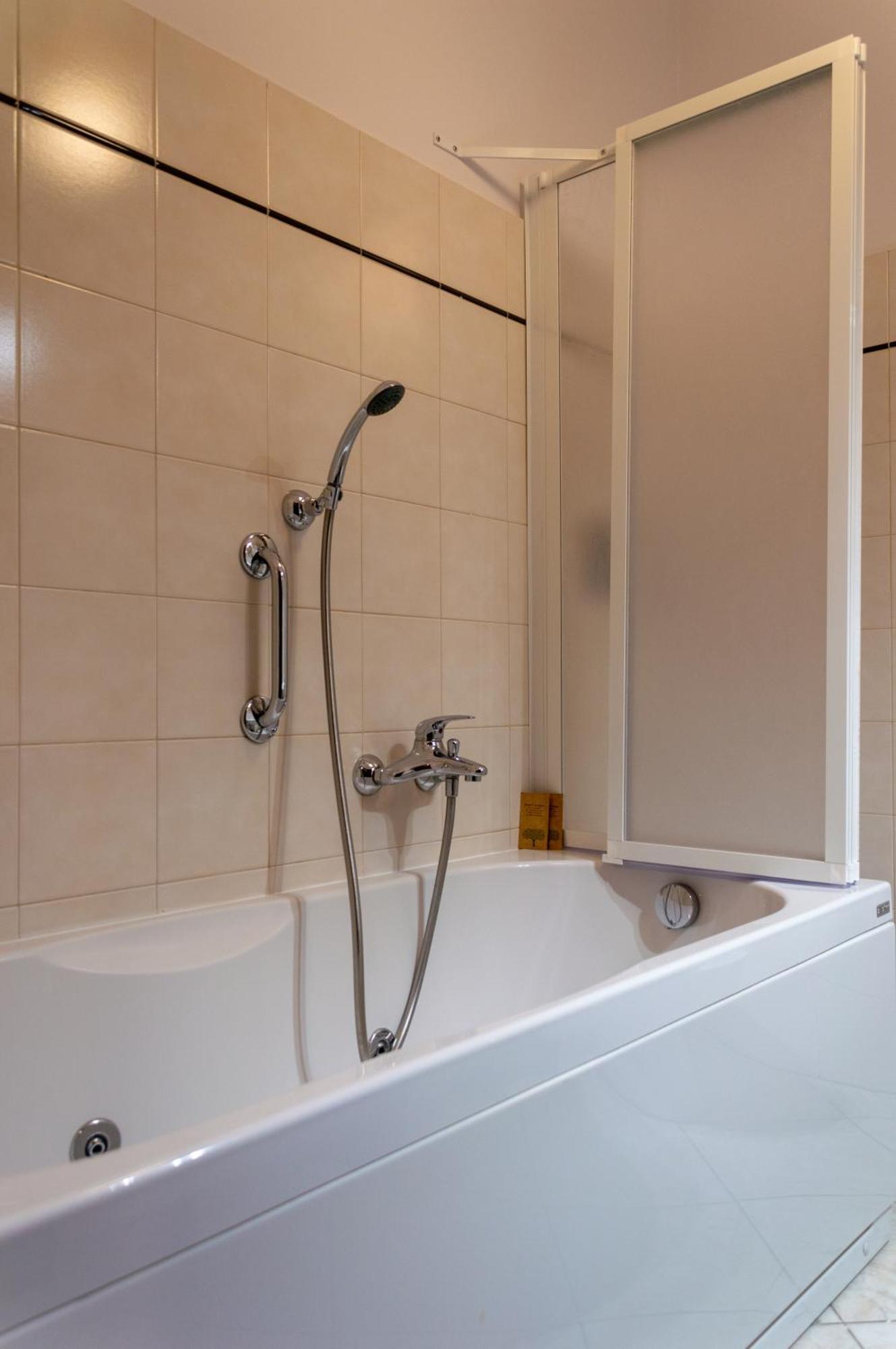 Testaccio Xix-Xxv Bed And Breakfast Рим Экстерьер фото