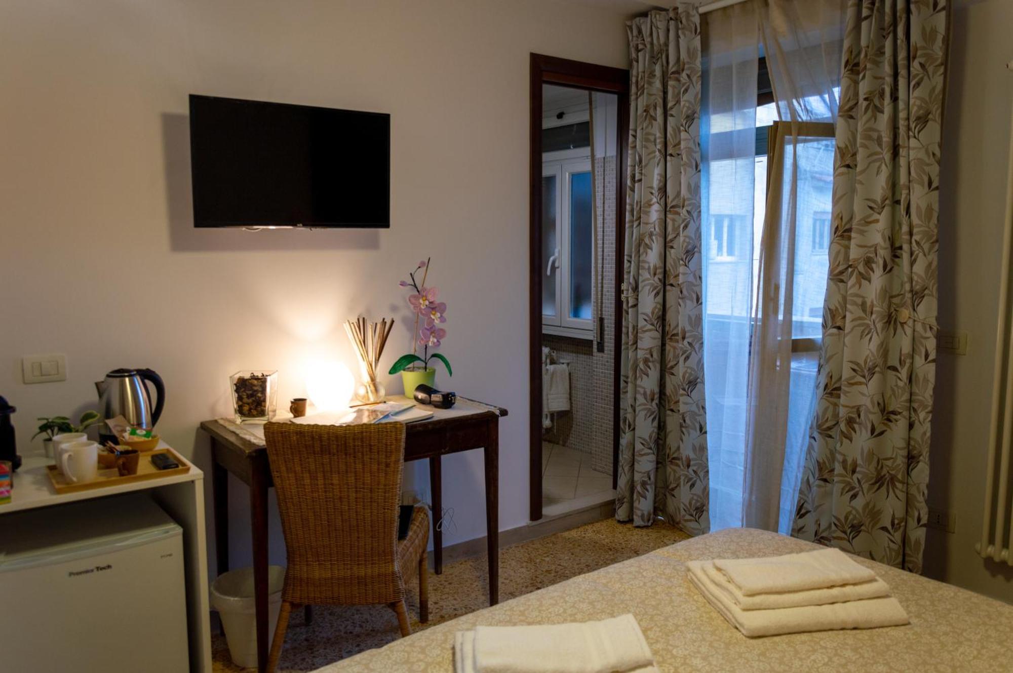 Testaccio Xix-Xxv Bed And Breakfast Рим Экстерьер фото